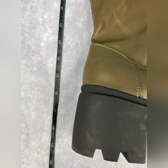 Shoedazzle‎ Balan lug boots olive green size 9.5E - Picture 13 of 14